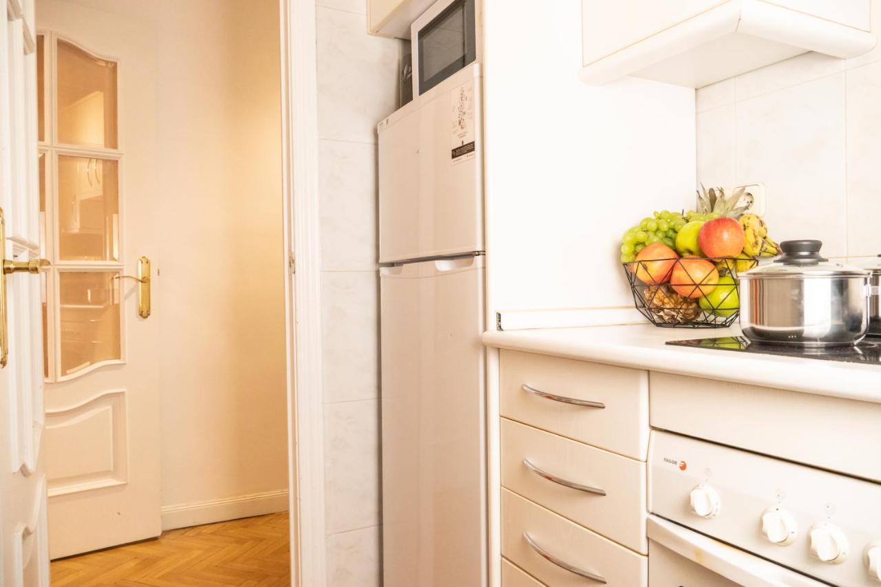 Gran Via Central Lovely Private Apt In The Heart Of Chueca Apartment Madrid Exterior photo